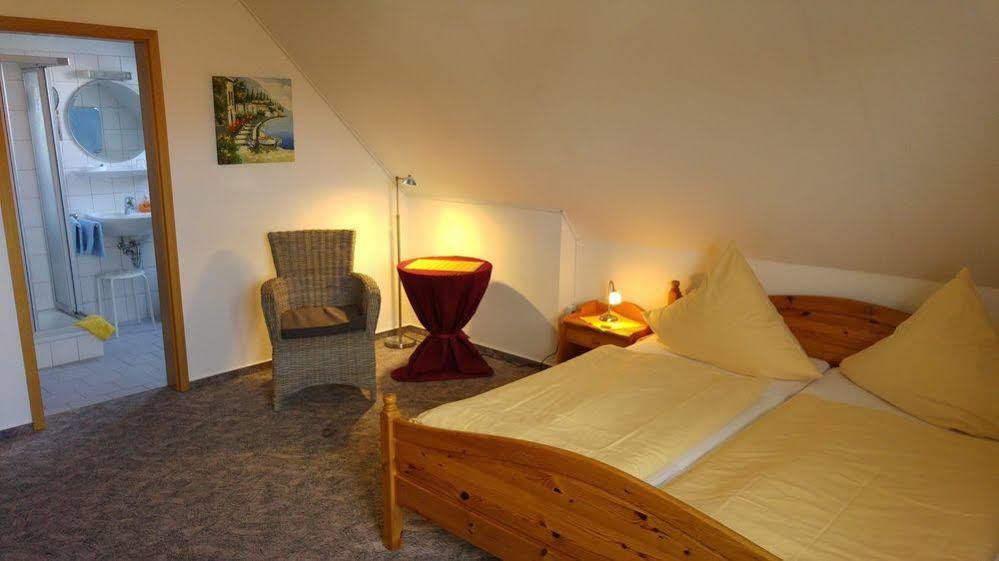 Naturwert Hotel Garni Ursula Krummhörn Exteriör bild