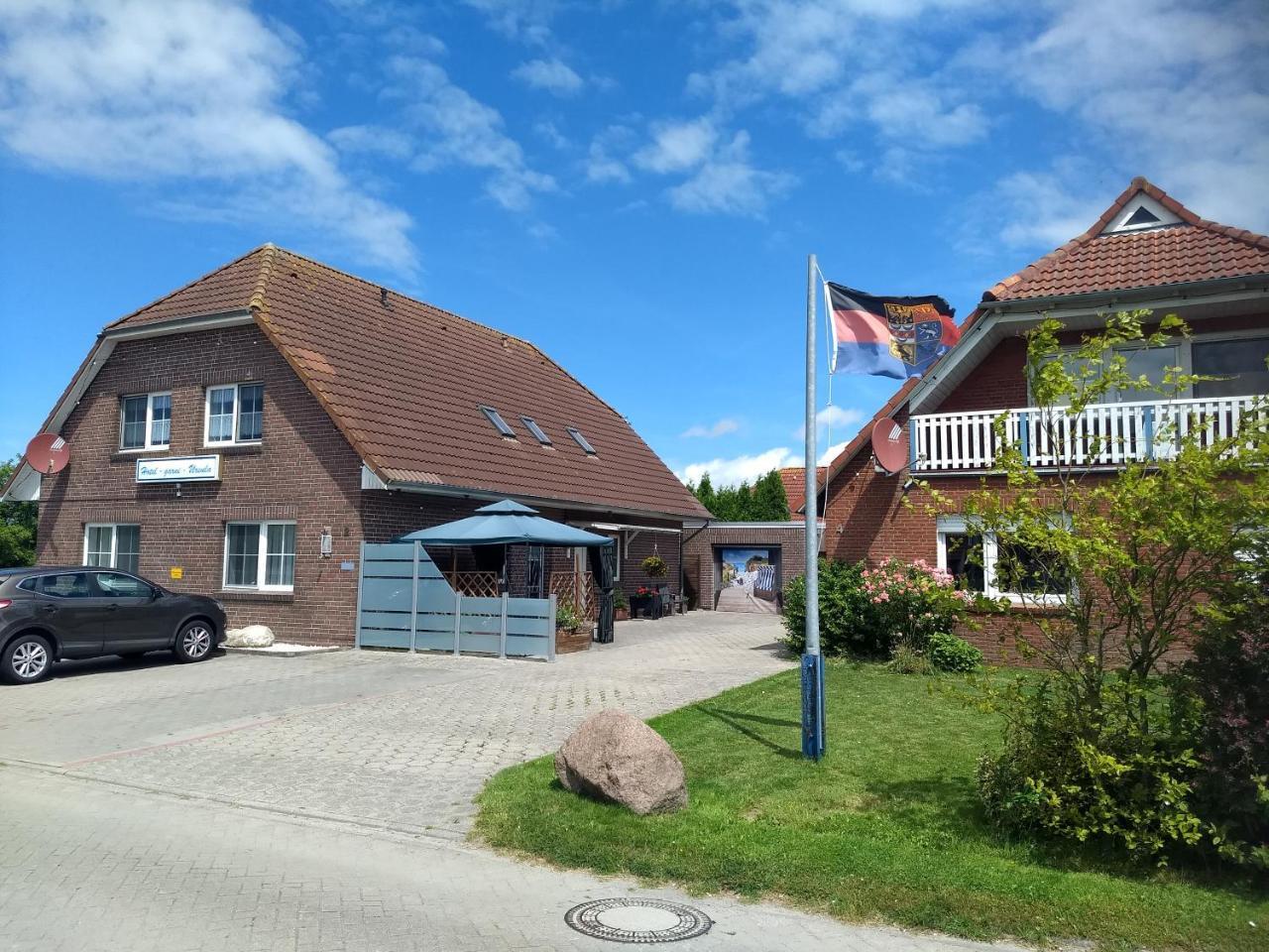 Naturwert Hotel Garni Ursula Krummhörn Exteriör bild